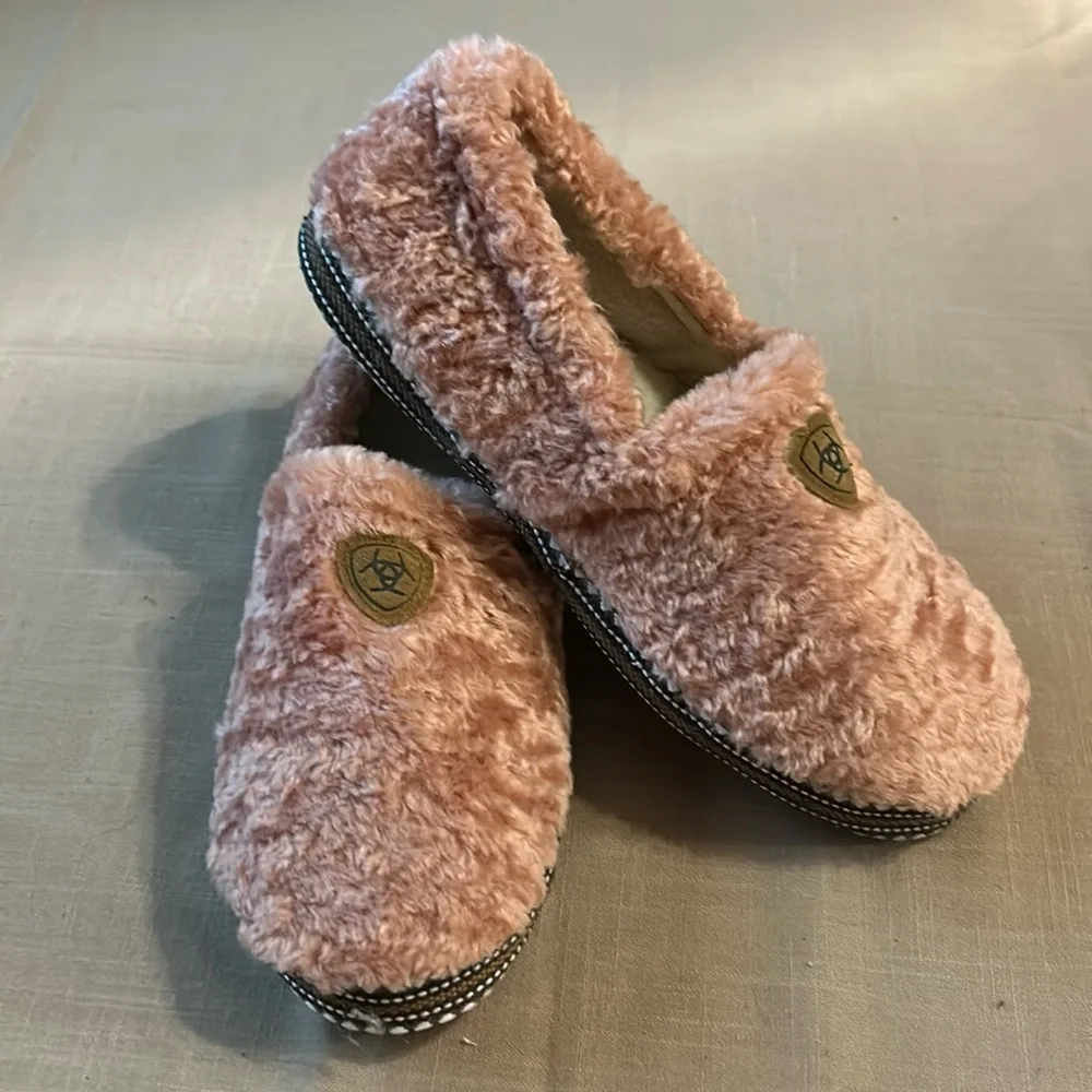 Women's Ariat slippers - Picture 1 of 8